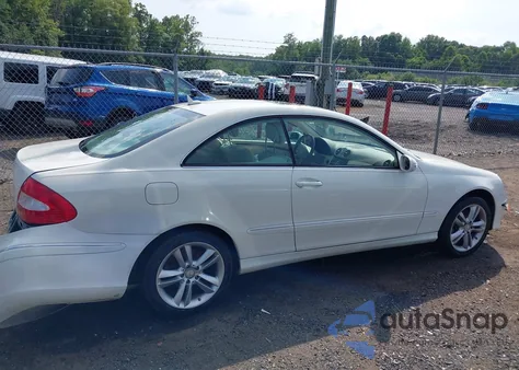 2008 Mercedes-Benz Clk 350 from USA, damaged, VIN WDBTJ56H18F240864